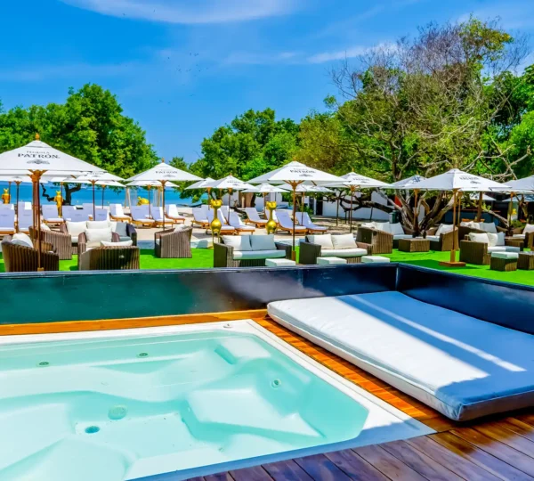 Pao pao beach blub 4